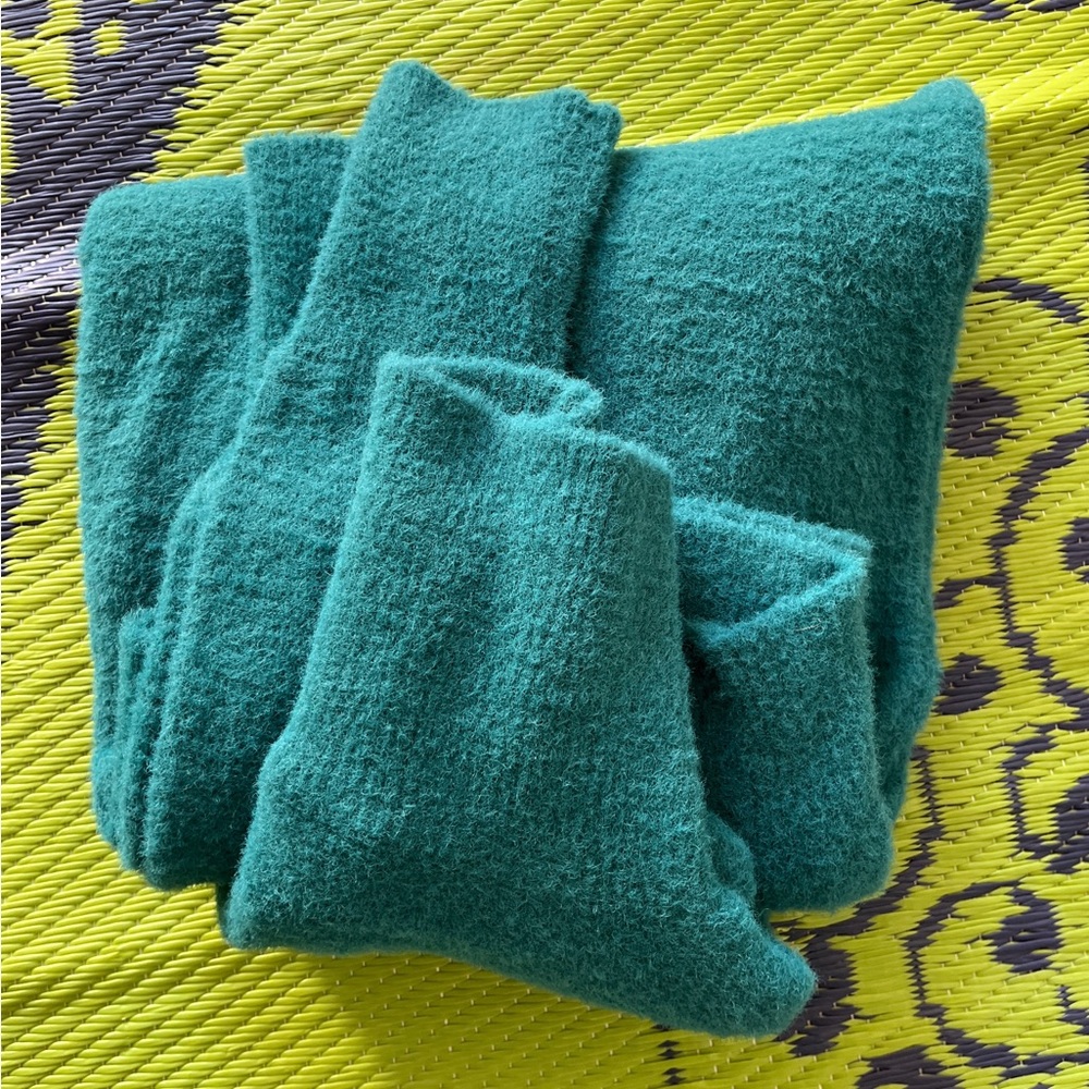 ARITZIA WILFRED FREE Hushknit Turtlenck Sweater Teal Size Small Fall Casual - Picture 14 of 14